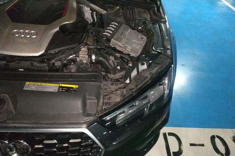Used Audi S4 2018 S4 3.0TFSI Engine Bay Left