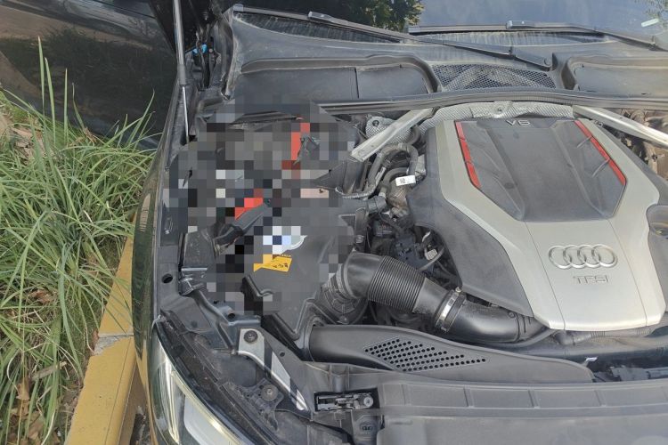 Used Audi S4 2018 S4 3.0TFSI Engine Bay Right