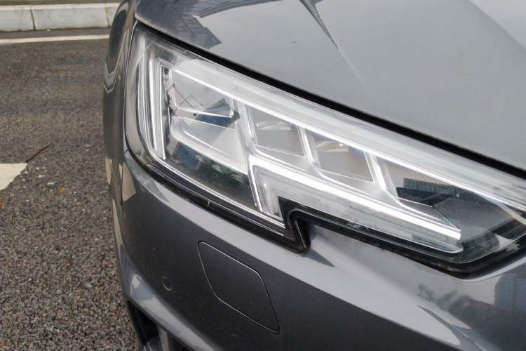 Used Audi S4 2018 S4 3.0TFSI Right Front Headlight