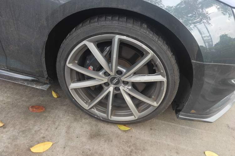 Used Audi S4 2018 S4 3.0TFSI Right Front Wheel Hub