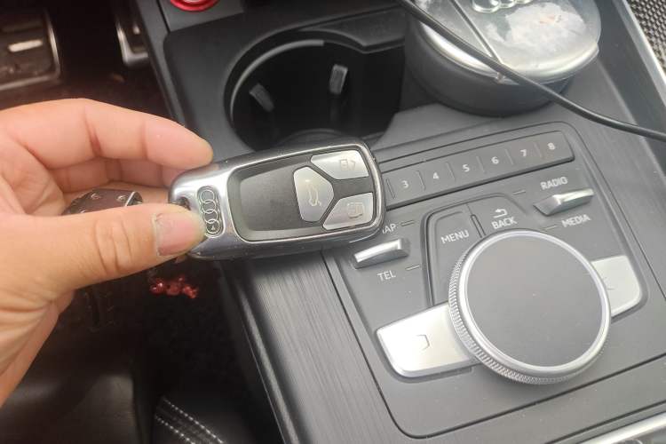 Used Audi S4 2018 S4 3.0TFSI Vehicle Key