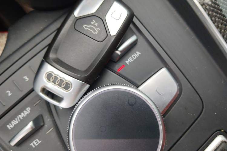 Used Audi S4 2018 S4 3.0TFSI Vehicle Key