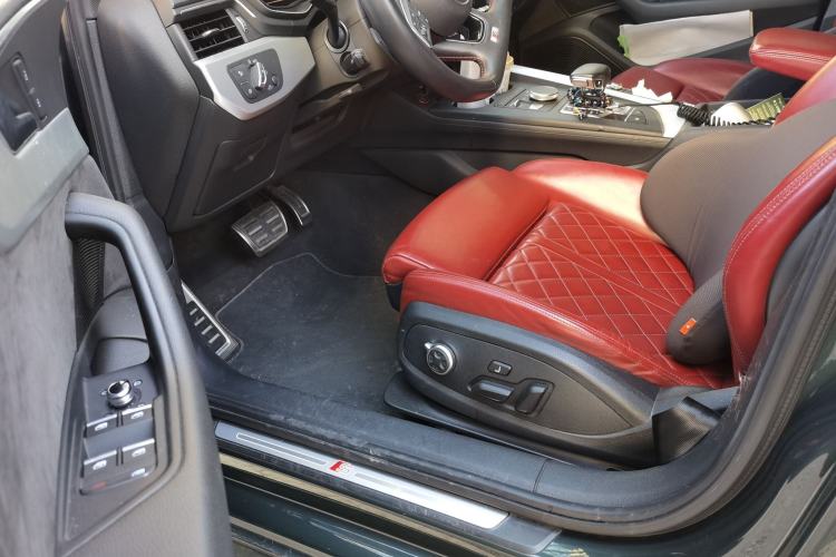 Used Audi S4 2018 S4 3.0TFSI Driver Seat