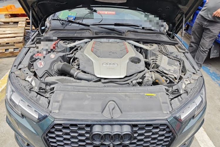 Used Audi S4 2018 S4 3.0TFSI Engine Bay