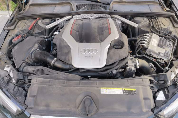 Used Audi S4 2018 S4 3.0TFSI Engine Bay