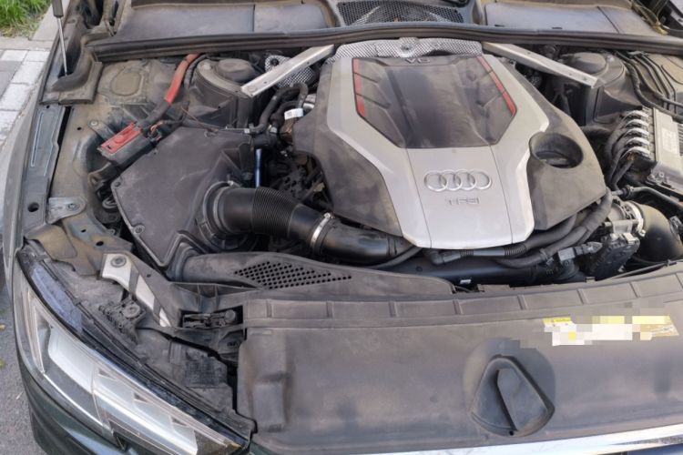 Used Audi S4 2018 S4 3.0TFSI Engine Bay Right