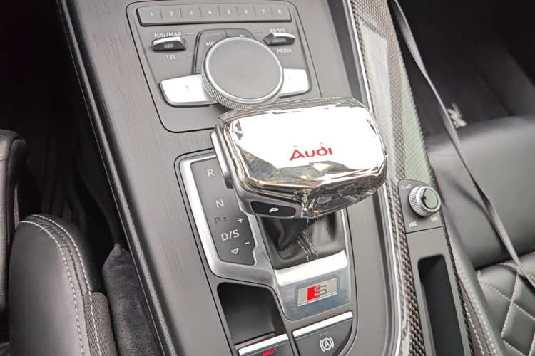 Used Audi S4 2018 S4 3.0TFSI Gear Lever