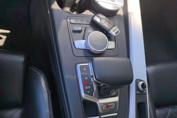 Used Audi S4 2018 S4 3.0TFSI Gear Lever