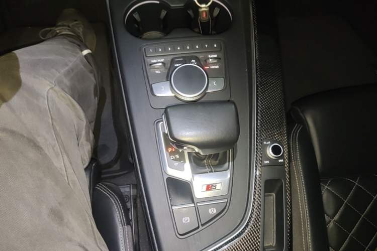 Used Audi S4 2018 S4 3.0TFSI Gear Lever