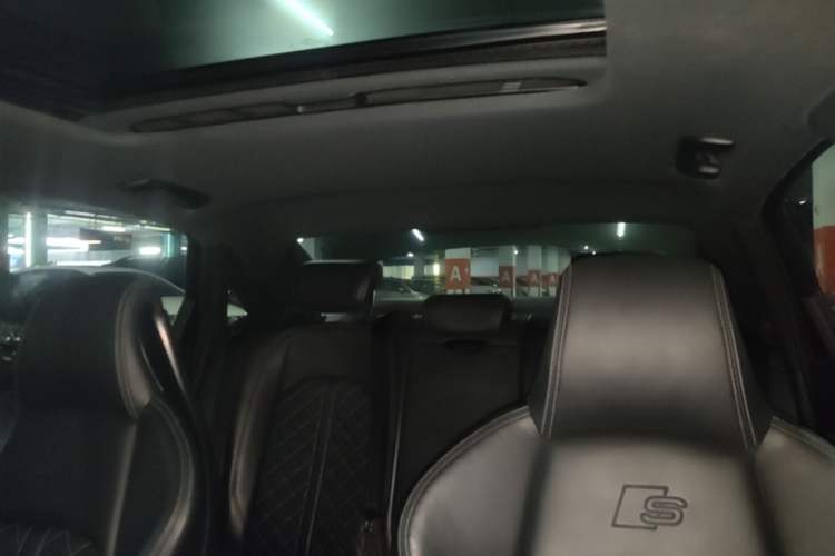 Used Audi S4 2018 S4 3.0TFSI Headliner