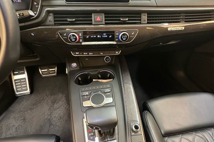Used Audi S4 2018 S4 3.0TFSI Interior 10