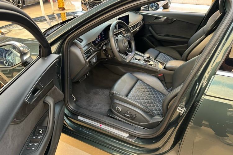 Used Audi S4 2018 S4 3.0TFSI Interior 5