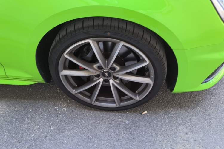 Used Audi S4 2018 S4 3.0TFSI Right Front Wheel Hub