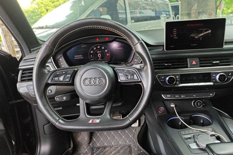 Used Audi S4 2018 S4 3.0TFSI Steering Wheel