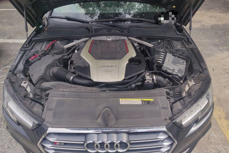 Used Audi S4 2018 S4 3.0TFSI Engine Bay
