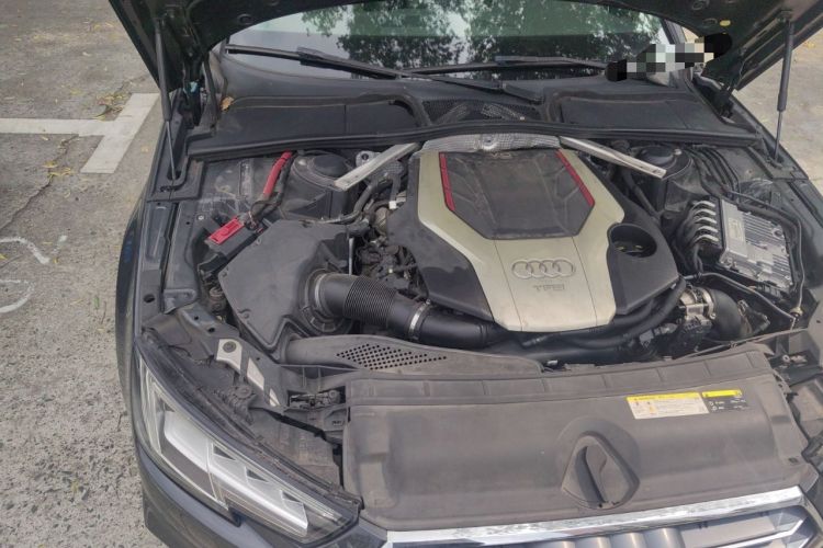 Used Audi S4 2018 S4 3.0TFSI Engine Bay Right