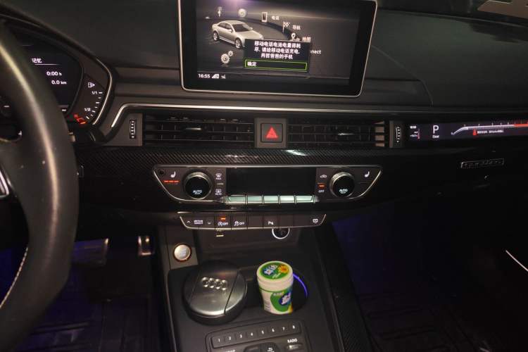 Used Audi S4 2018 S4 3.0TFSI Audio And AC Panel