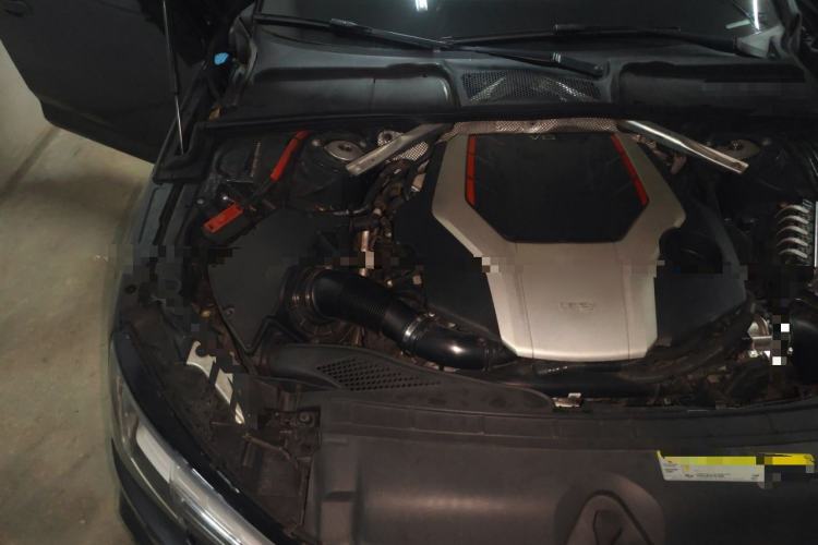 Used Audi S4 2018 S4 3.0TFSI Engine Bay Right