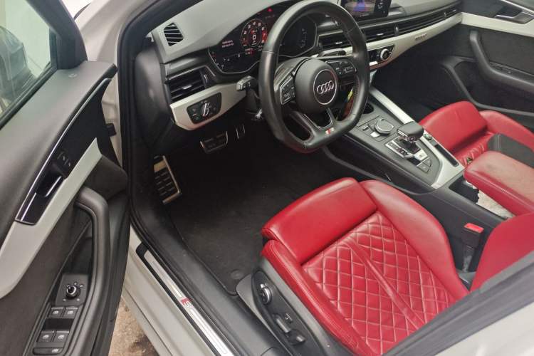 Used Audi S4 2018 S4 3.0TFSI Driver Seat