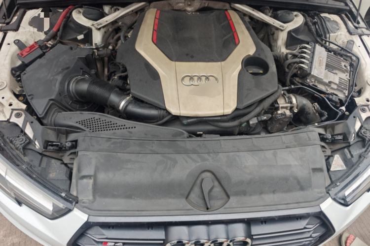 Used Audi S4 2018 S4 3.0TFSI Engine Bay