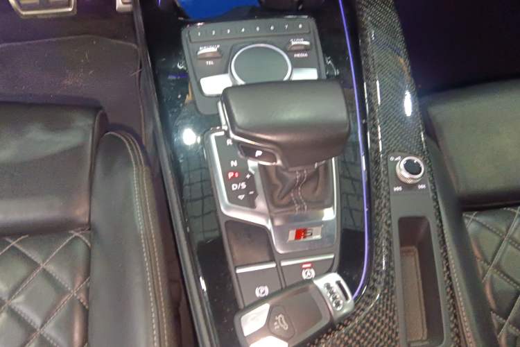 Used Audi S4 2018 S4 3.0TFSI Gear Lever