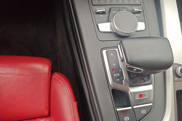 Used Audi S4 2018 S4 3.0TFSI Gear Lever