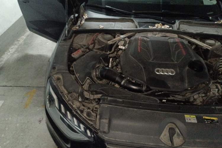 Used Audi S4 2020 S4 3.0TFSI Engine Bay Right