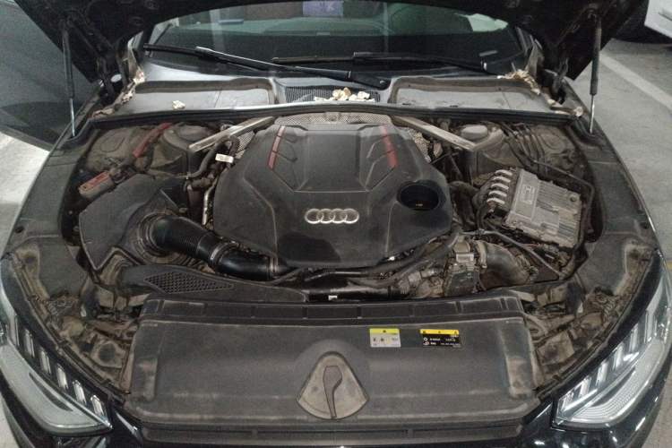 Used Audi S4 2020 S4 3.0TFSI Engine Bay