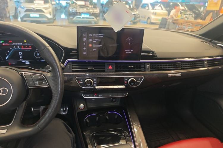Used Audi S4 2020 S4 3.0TFSI Center Console