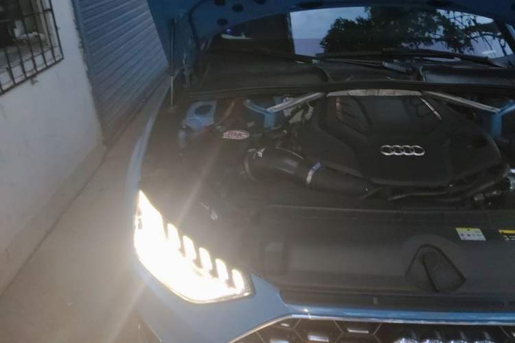 Used Audi S4 2020 S4 3.0TFSI Engine Bay Right