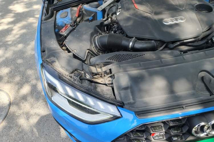 Used Audi S4 2020 S4 3.0TFSI Engine Bay Right