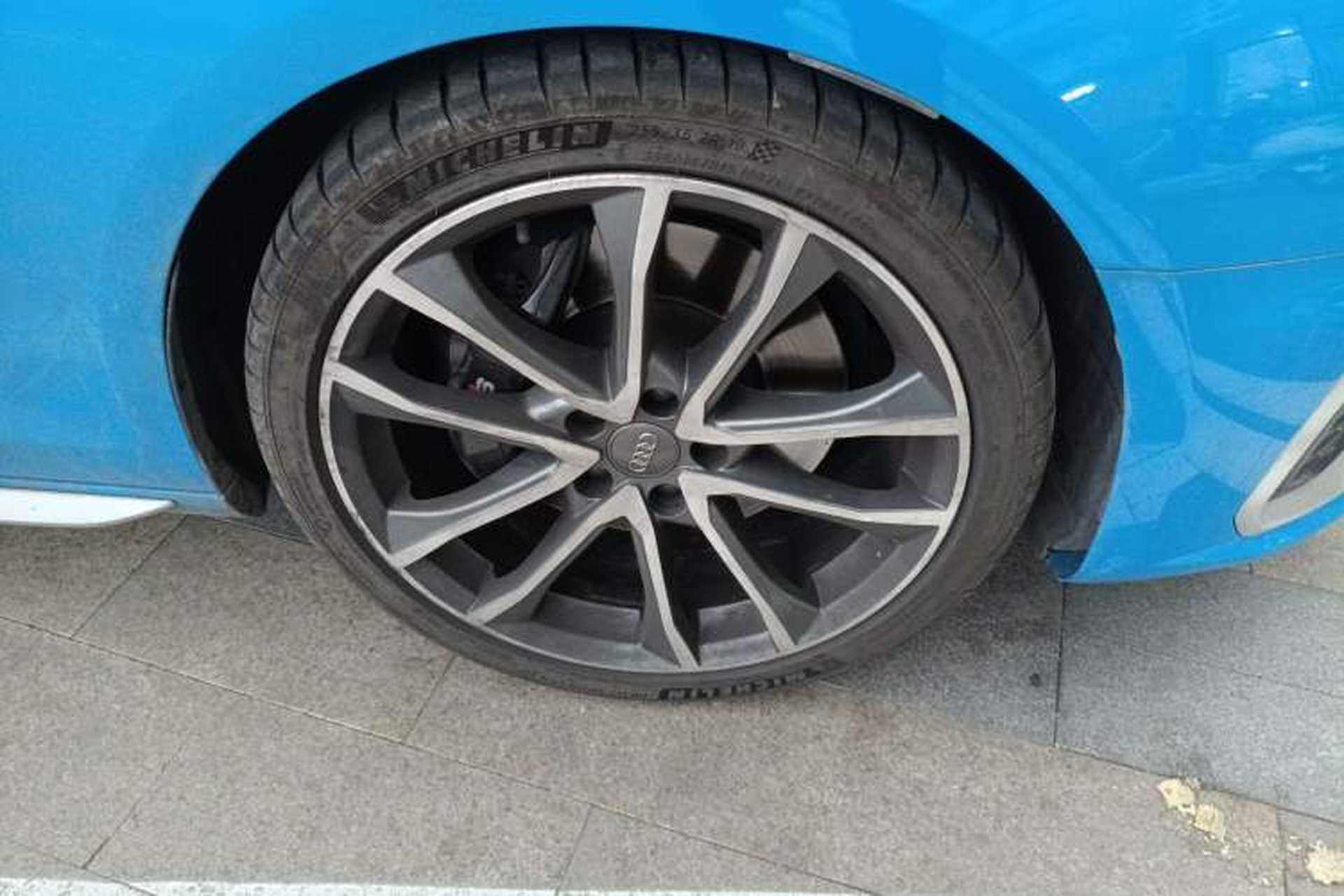 Used Audi S4 2020 S4 3.0TFSI Right Front Wheel Hub