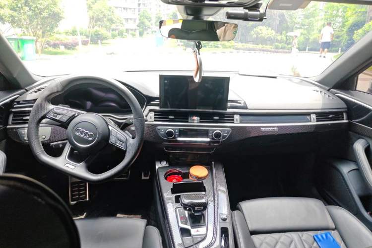Used Audi S4 2020 S4 3.0TFSI Center Console