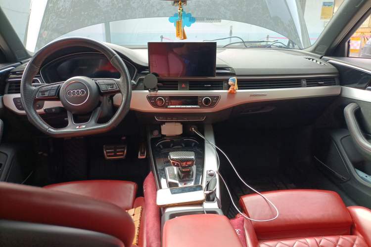 Used Audi S4 2020 S4 3.0TFSI Center Console