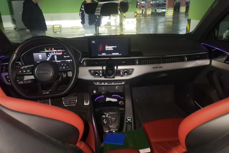 Used Audi S4 2020 S4 3.0TFSI Center Console