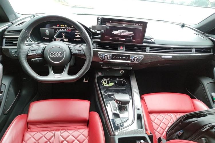Used Audi S4 2020 S4 3.0TFSI Center Console