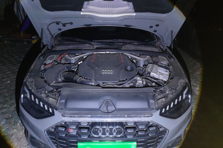 Used Audi S4 2020 S4 3.0TFSI Engine Bay