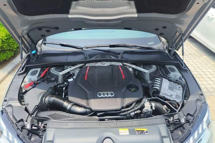 Used Audi S4 2020 S4 3.0TFSI Engine Bay
