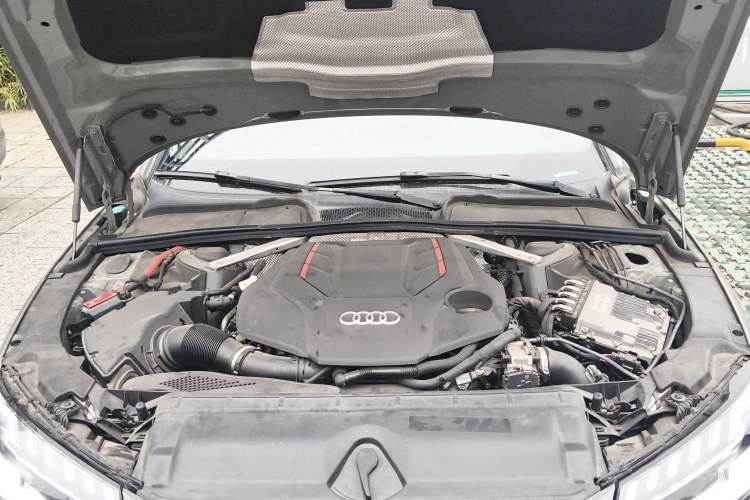 Used Audi S4 2020 S4 3.0TFSI Engine Bay