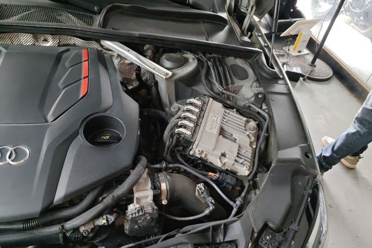 Used Audi S4 2020 S4 3.0TFSI Engine Bay Left