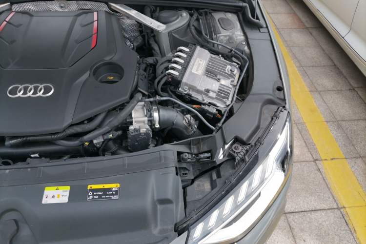 Used Audi S4 2020 S4 3.0TFSI Engine Bay Left