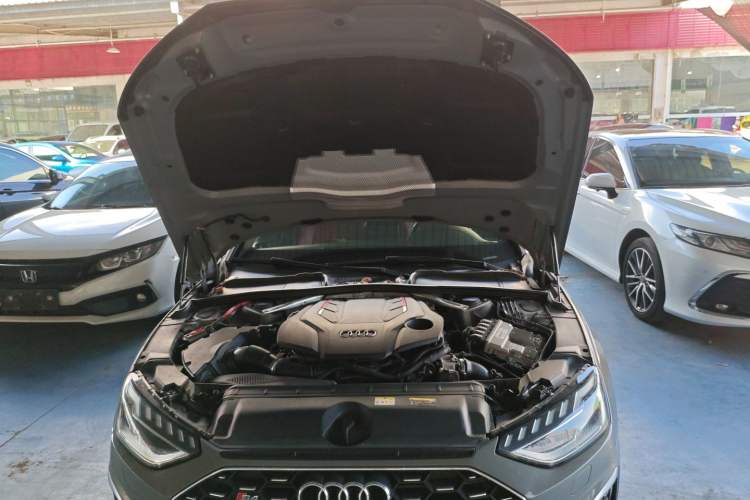 Used Audi S4 2020 S4 3.0TFSI Engine Bay