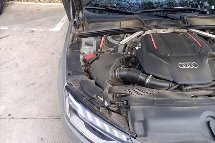 Used Audi S4 2020 S4 3.0TFSI Engine Bay Right