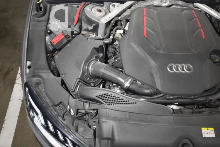 Used Audi S4 2020 S4 3.0TFSI Engine Bay Right