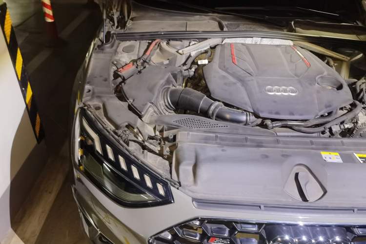 Used Audi S4 2020 S4 3.0TFSI Engine Bay Right