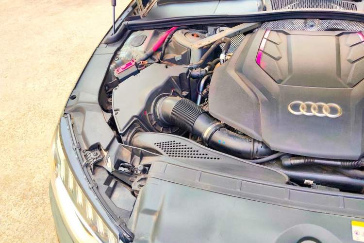 Used Audi S4 2020 S4 3.0TFSI Engine Bay Right