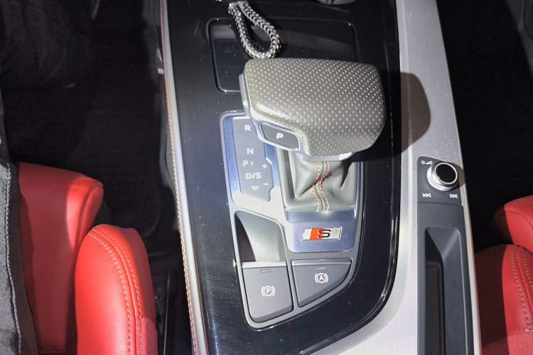 Used Audi S4 2020 S4 3.0TFSI Gear Lever