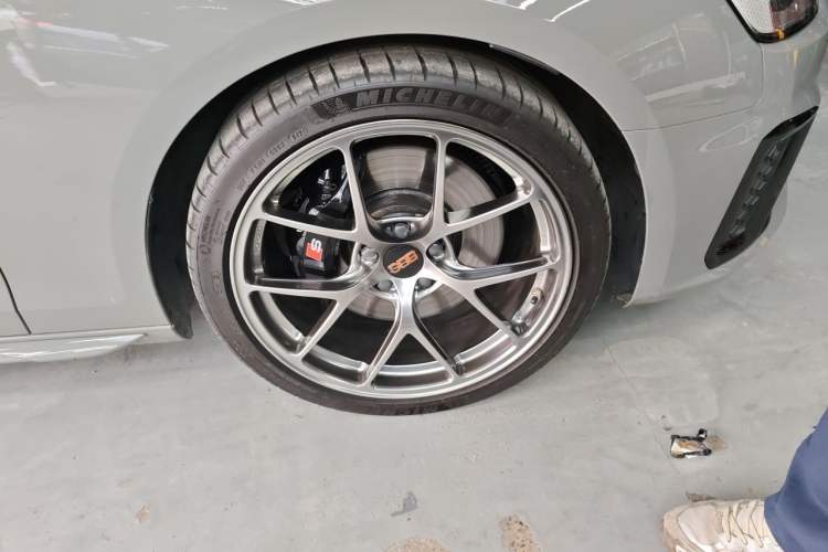 Used Audi S4 2020 S4 3.0TFSI Right Front Wheel Hub