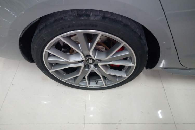 Used Audi S4 2020 S4 3.0TFSI Right Rear Wheel Hub
