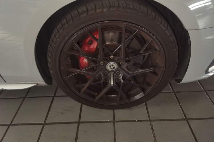 Used Audi S4 2020 S4 3.0TFSI Right Front Wheel Hub